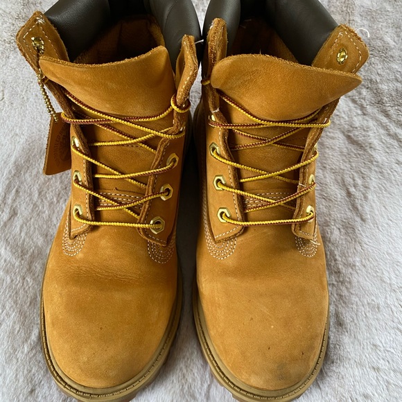 Timberland Boots - Picture 3 of 5